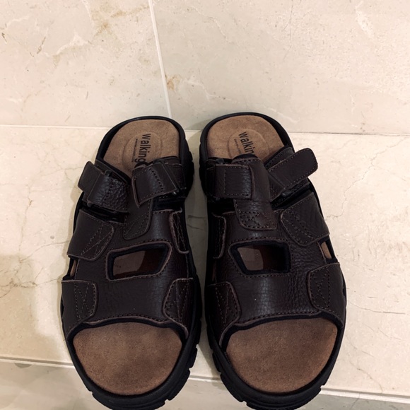 the walking store sandals